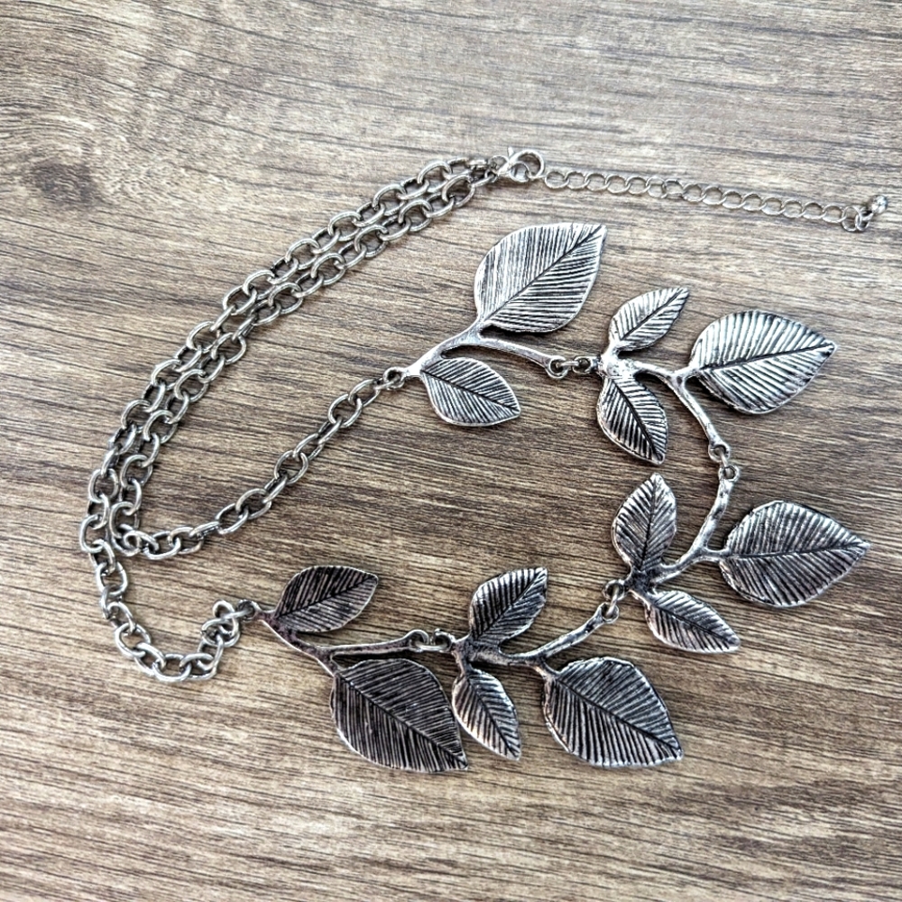 Silver Tone Leaf Necklace - Picture 3 of 3